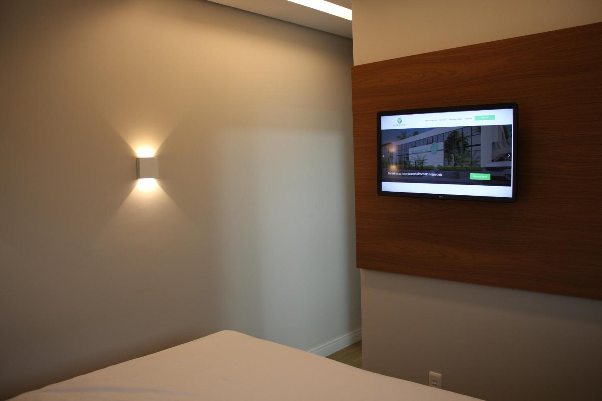 Hotel Park Valparaiso de Goias Екстериор снимка